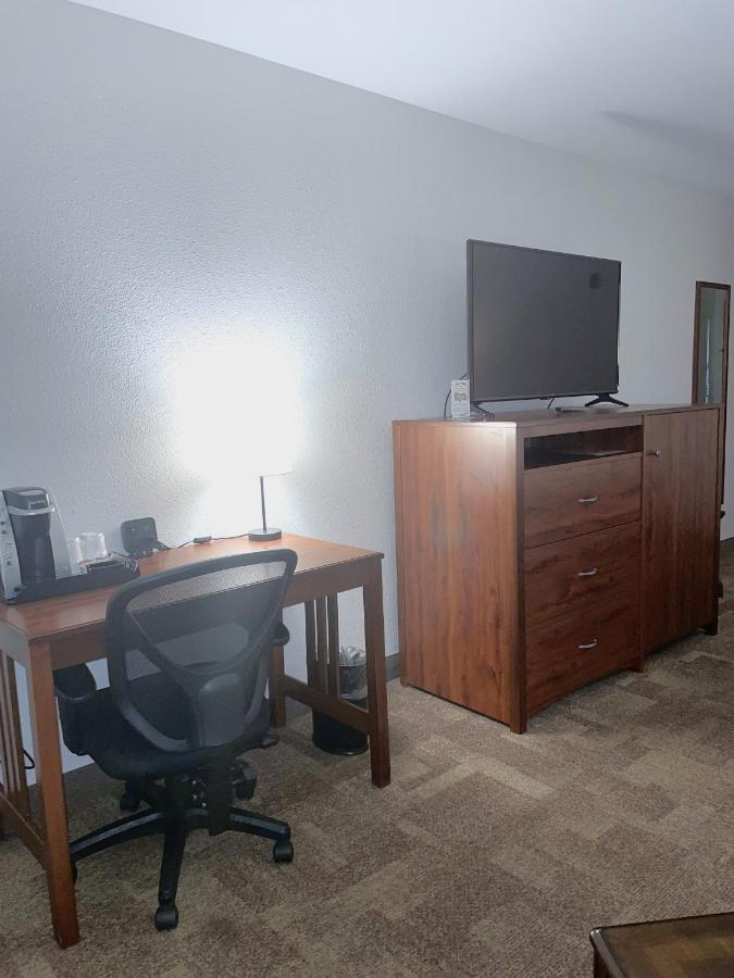 בילינגס Boothill Inn And Suites מראה חיצוני תמונה