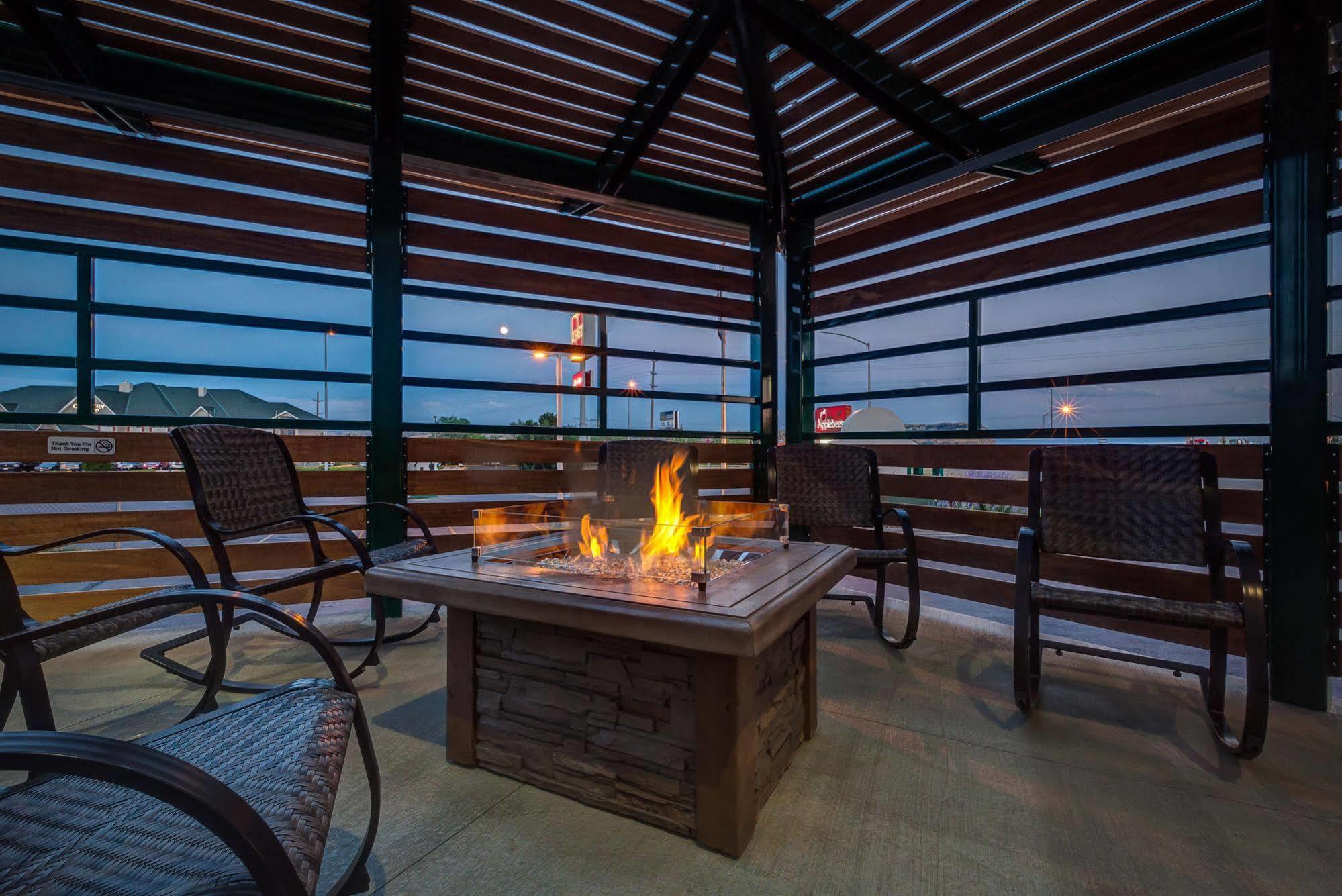בילינגס Boothill Inn And Suites מראה חיצוני תמונה